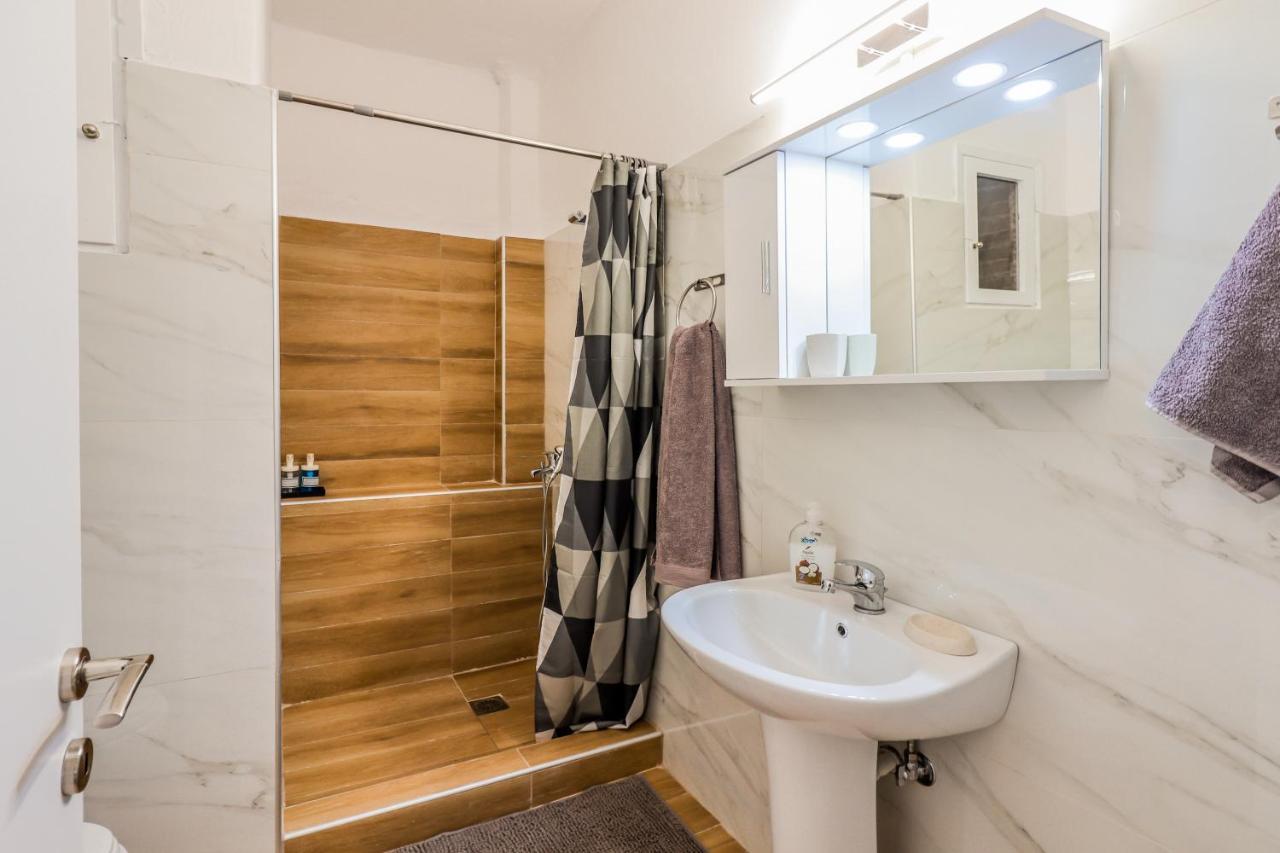 Grand Apartment Next To Center 3Bd 110Sqm Szaloniki Kültér fotó