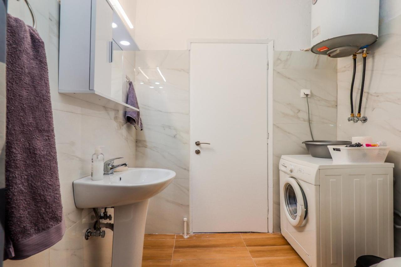 Grand Apartment Next To Center 3Bd 110Sqm Szaloniki Kültér fotó